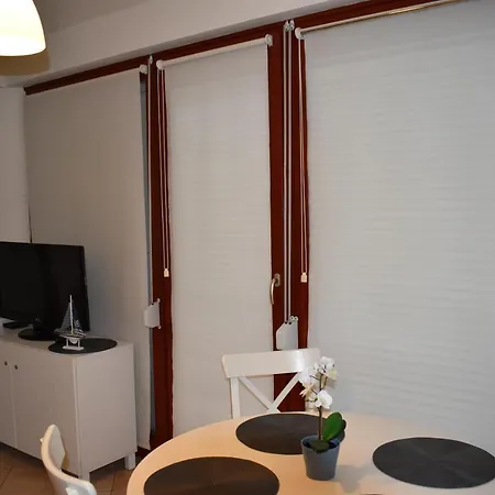 Apartment Sari Apartman *